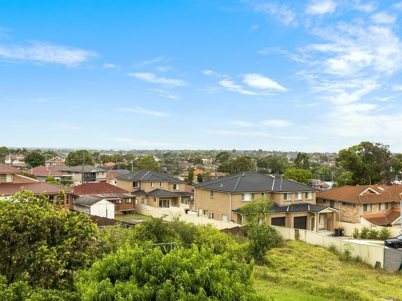 73 Burnett Street, Merrylands NSW 2160