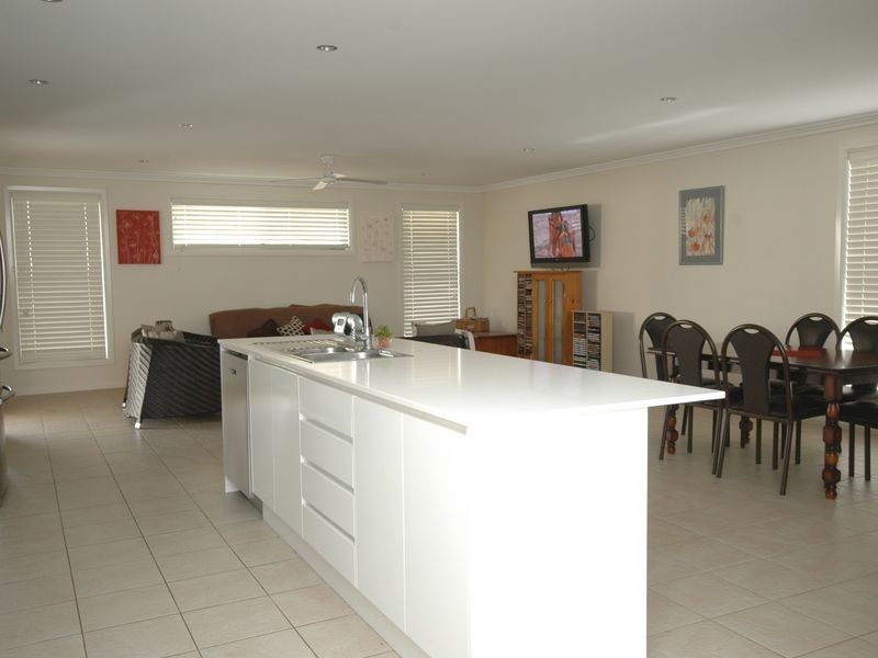 12 Rainbow Beach Drive, Bonny Hills NSW 2445