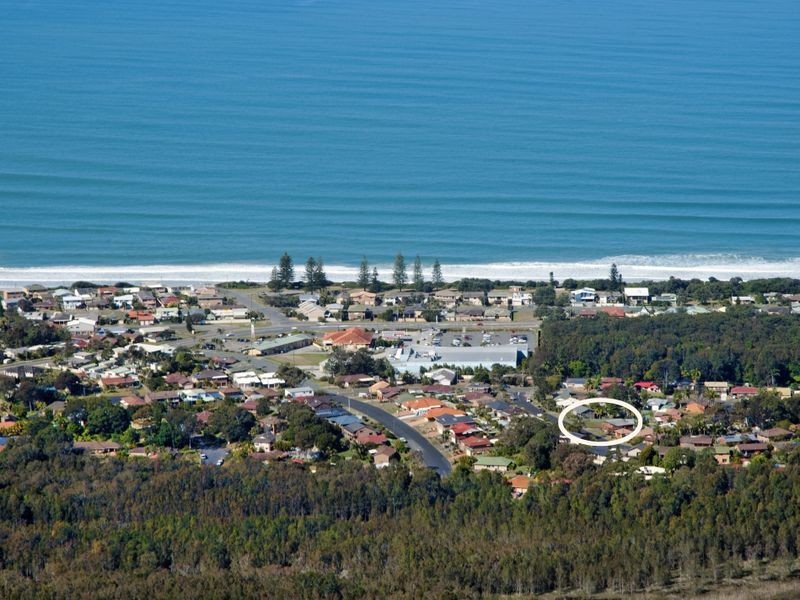 6 Cathie Circuit, Lake Cathie NSW 2445