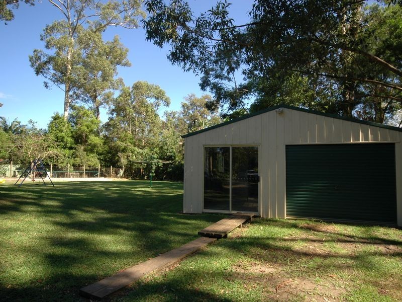 9 Edgewater Close, Lake Cathie NSW 2445