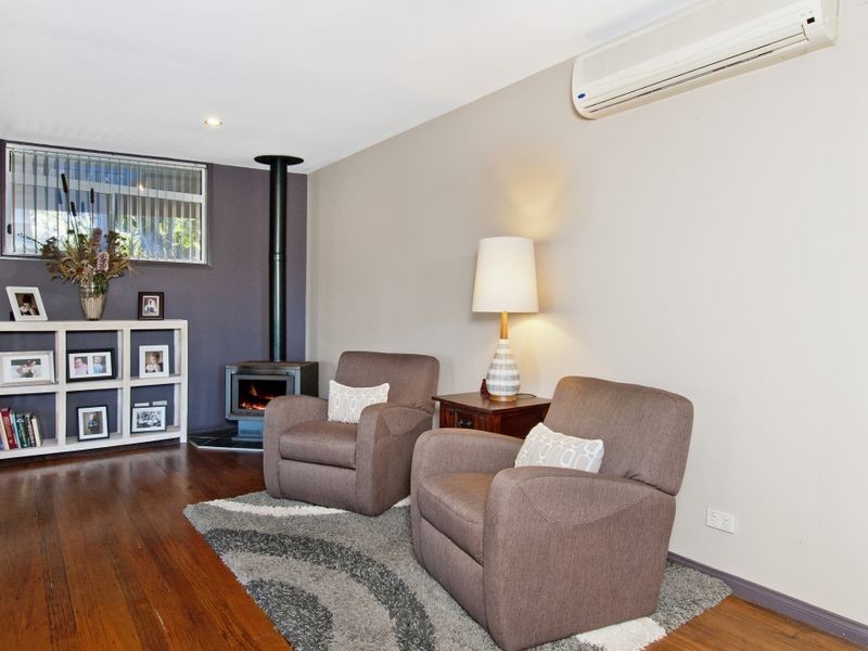 68 Tallong Drive, Lake Cathie NSW 2445