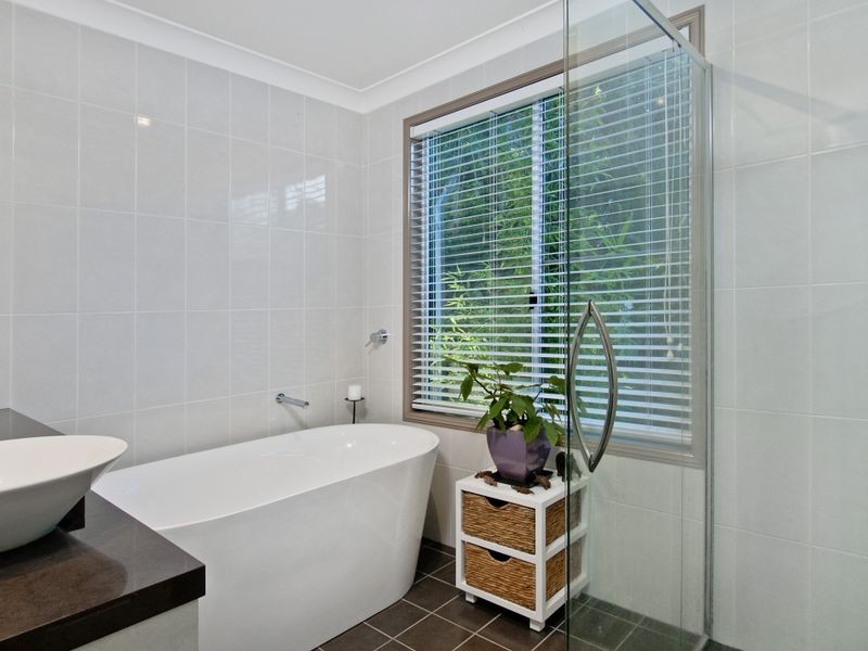 68 Tallong Drive, Lake Cathie NSW 2445