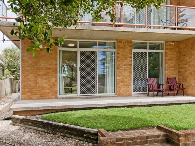 2/12 Bundella Avenue, Lake Cathie NSW 2445