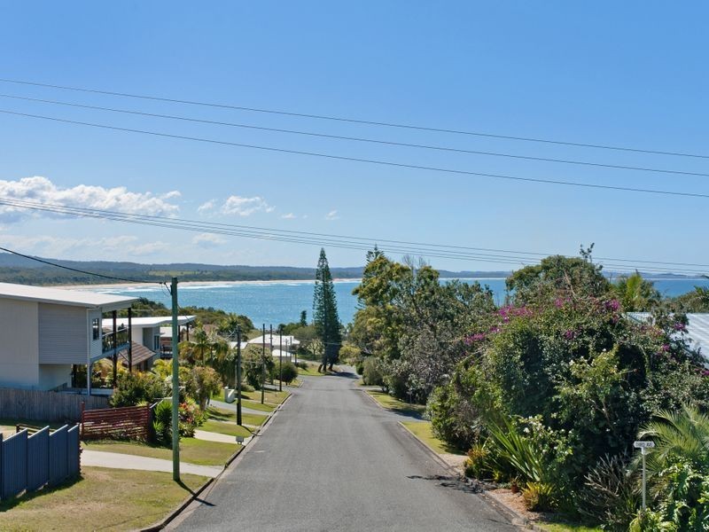 5 Third Avenue, Bonny Hills NSW 2445