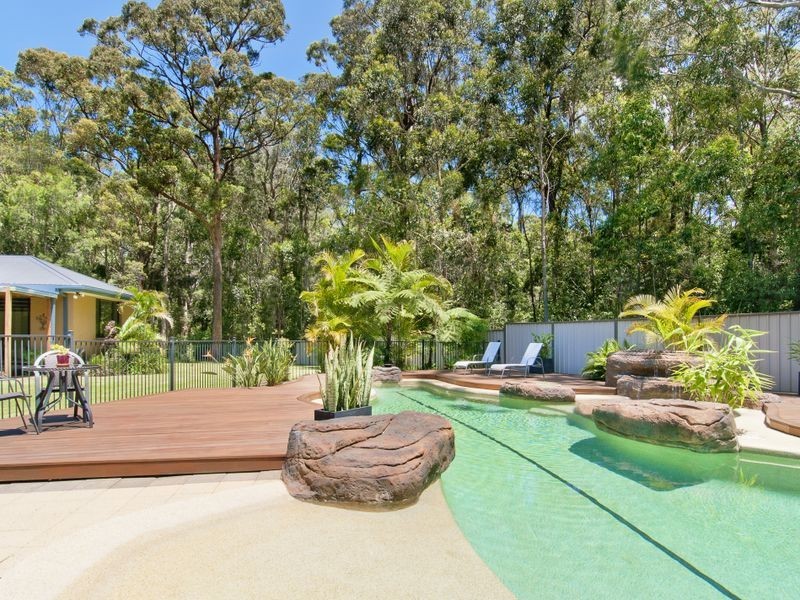 5 Grevillea Court, Lake Cathie NSW 2445