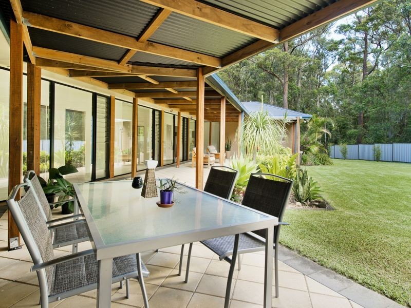 5 Grevillea Court, Lake Cathie NSW 2445