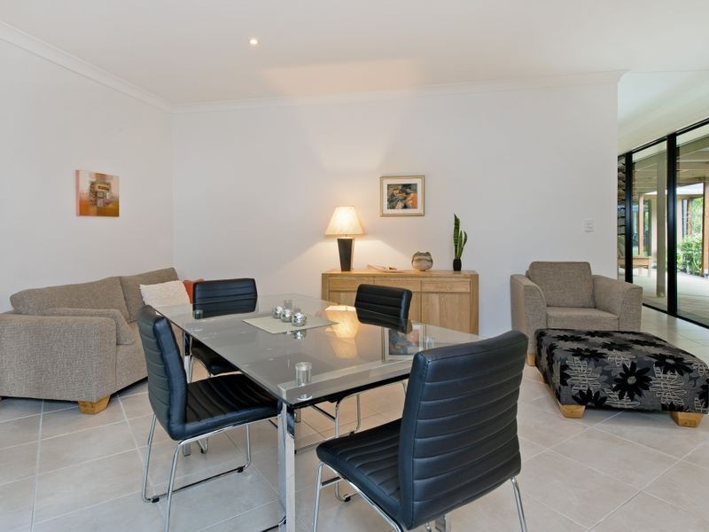 5 Grevillea Court, Lake Cathie NSW 2445