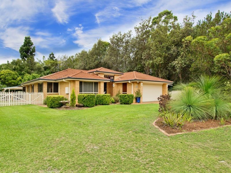 30 Lakeside Way, Lake Cathie NSW 2445