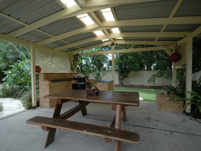 30 Lakeside Way, Lake Cathie NSW 2445