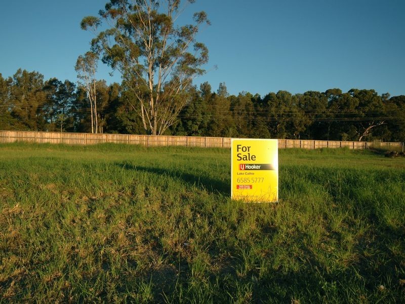 5 Celtic Court, Lake Cathie NSW 2445