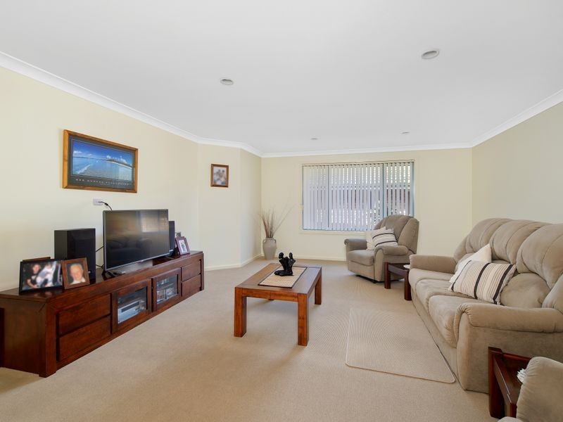 20 Ernest Street, Lake Cathie NSW 2445