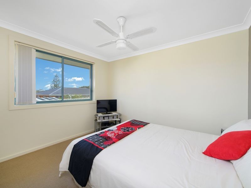 20 Ernest Street, Lake Cathie NSW 2445