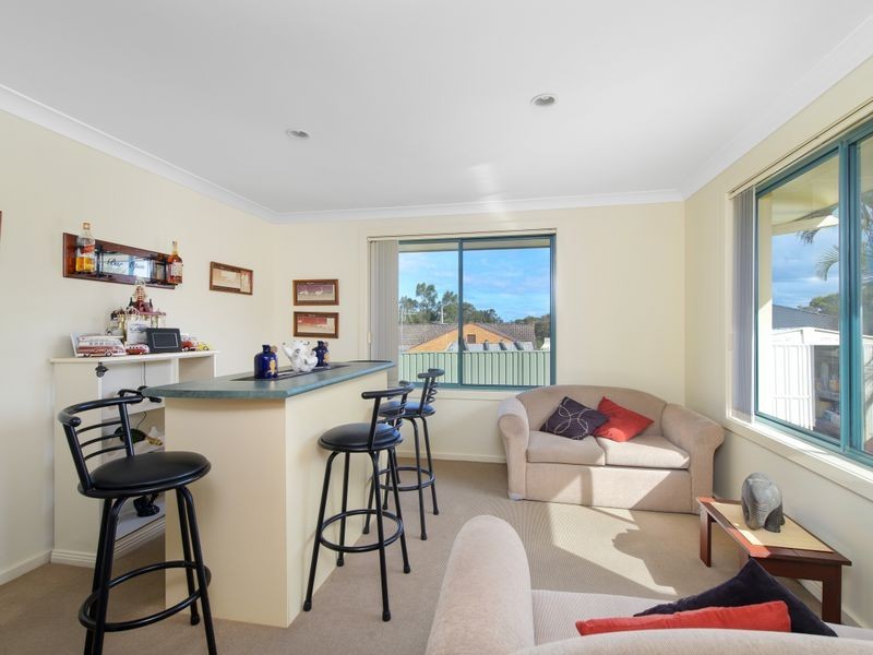 20 Ernest Street, Lake Cathie NSW 2445