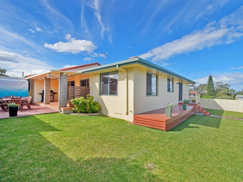 20 Ernest Street, Lake Cathie NSW 2445