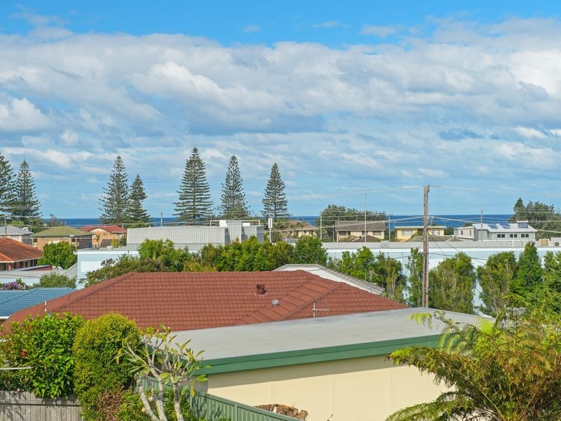 20 Ernest Street, Lake Cathie NSW 2445