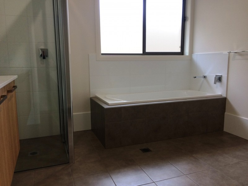 8 Solomon Drive, Lake Cathie NSW 2445