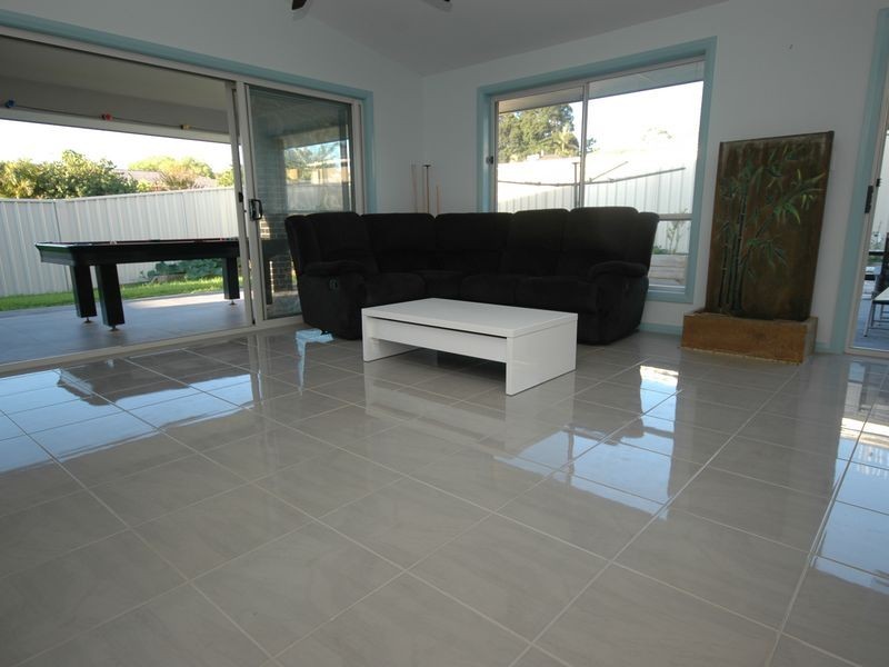 13 Kara Close, Lake Cathie NSW 2445