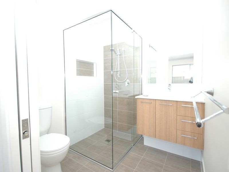 1 Kara  Close, Lake Cathie NSW 2445