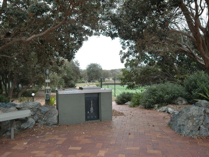 15 Birramal Drive, Dunbogan NSW 2443