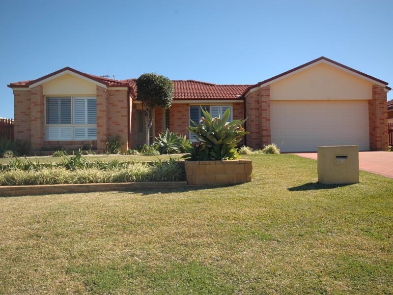 7 Bligh Place, Lake Cathie NSW 2445
