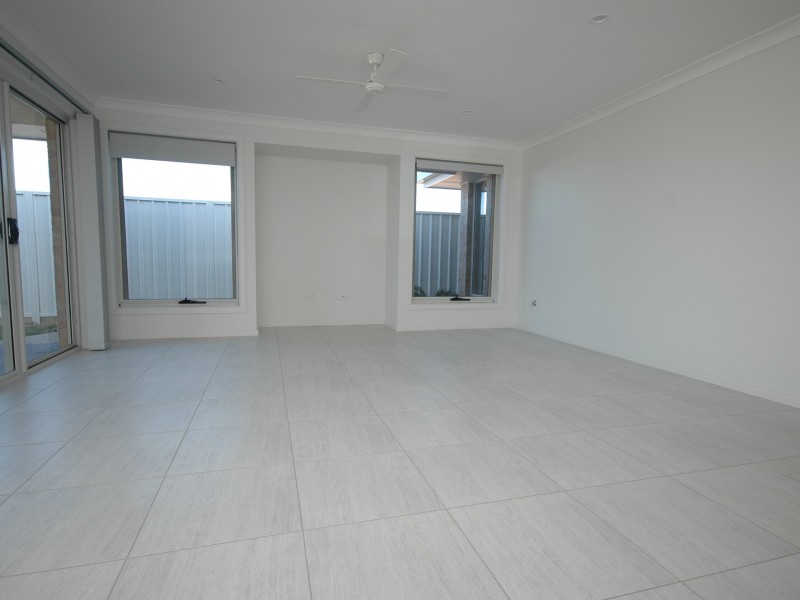 9 Aquarius Avenue, Lake Cathie NSW 2445