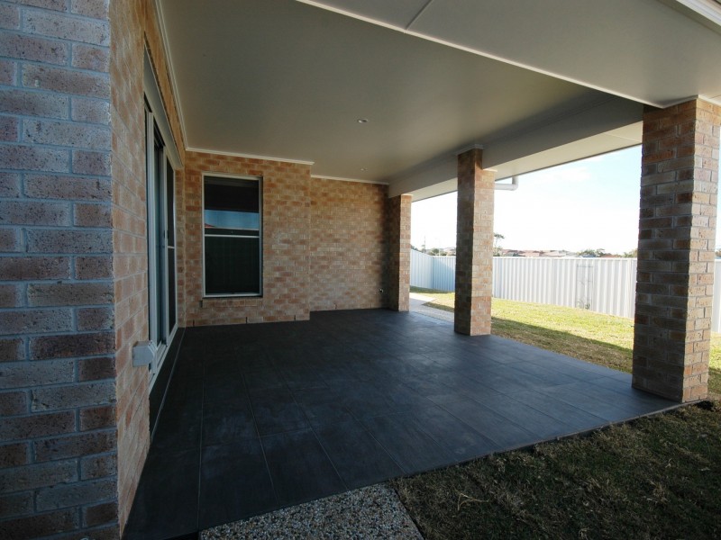 9 Aquarius Avenue, Lake Cathie NSW 2445