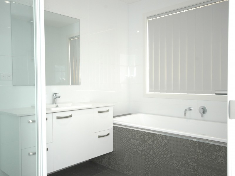 9 Aquarius Avenue, Lake Cathie NSW 2445