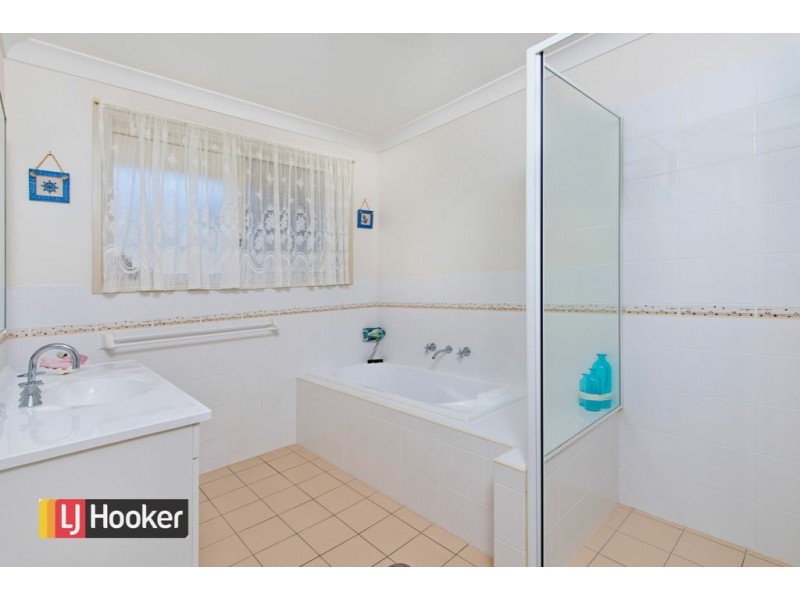 66 Abel Tasman Drive, Lake Cathie NSW 2445