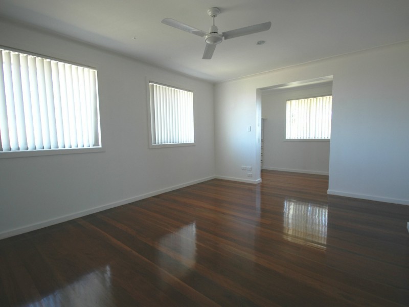 11 Parry Street, Lake Cathie NSW 2445