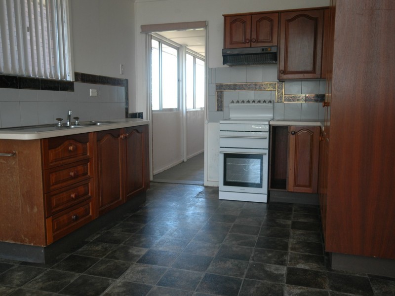 11 Parry Street, Lake Cathie NSW 2445