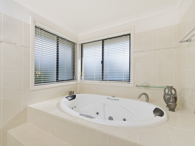 1627 Ocean Drive, Lake Cathie NSW 2445