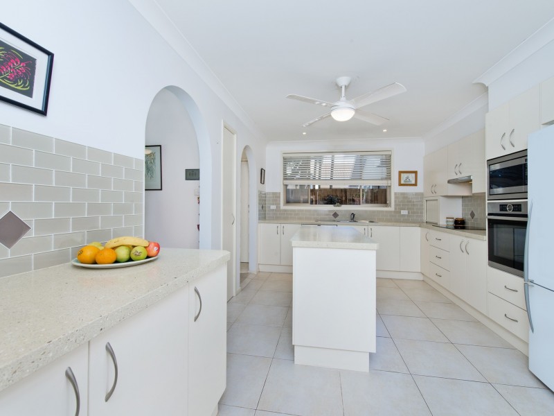 72 Chepana Street, Lake Cathie NSW 2445