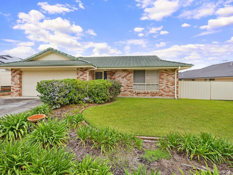 31 Bounty Avenue, Lake Cathie NSW 2445