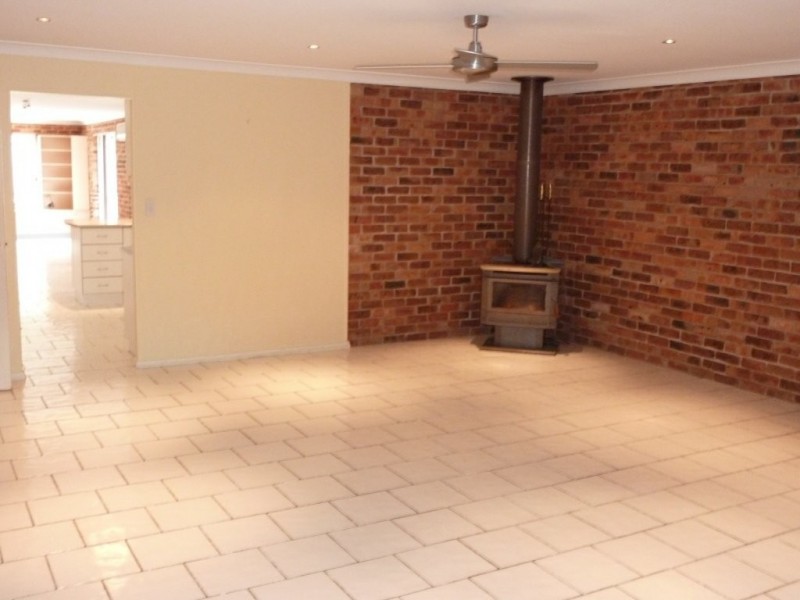 21 Peppermint Crescent, Wauchope NSW 2446