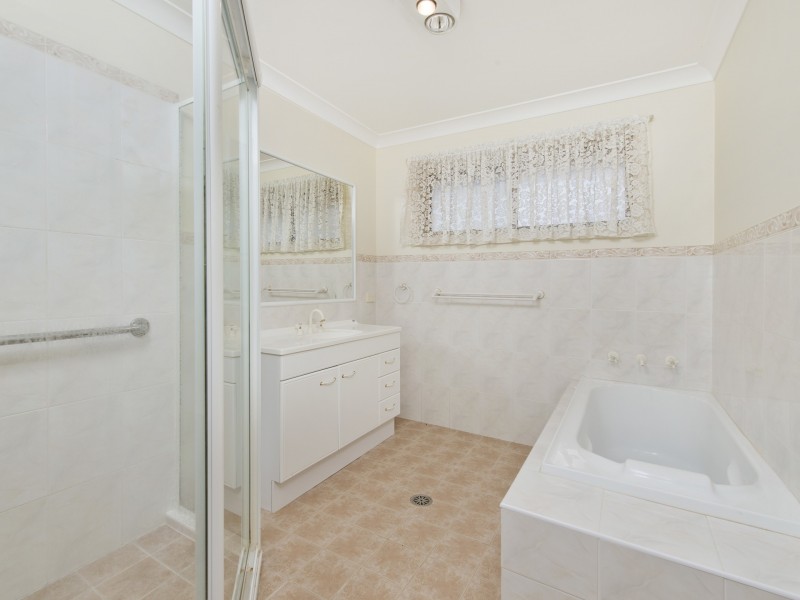 20 Bligh Place, Lake Cathie NSW 2445