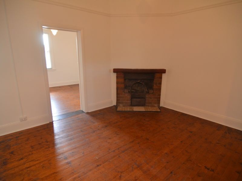 15 Waratah Street, Lithgow NSW 2790