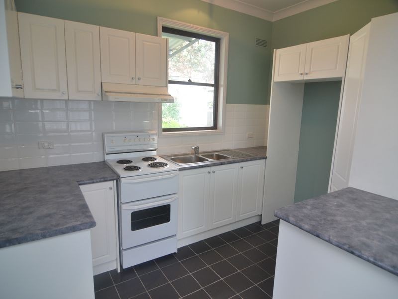 33 Stewart Street, Lithgow NSW 2790