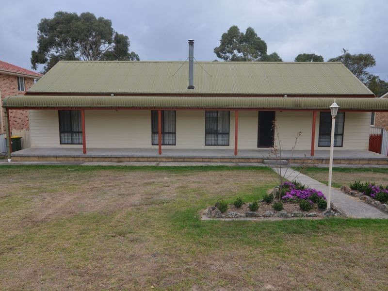 9 Main Street, Portland NSW 2847
