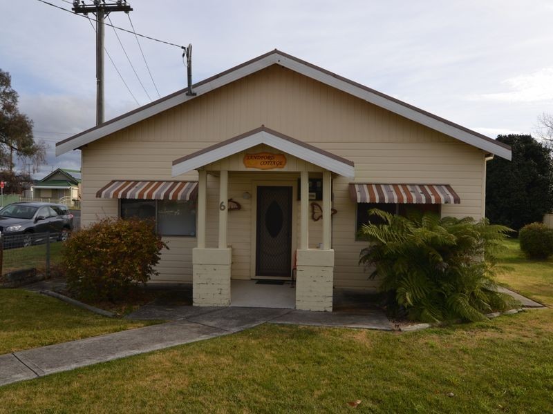 6 Sandford Ave, Lithgow NSW 2790