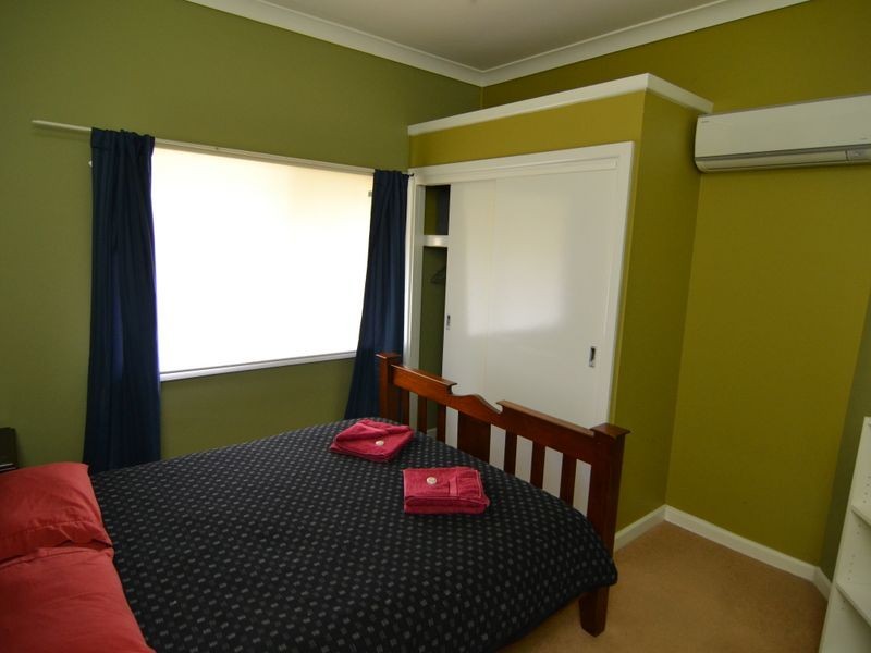 6 Sandford Ave, Lithgow NSW 2790