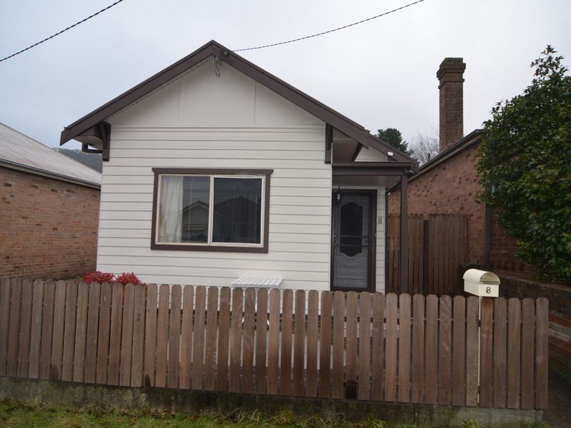 8 Laidley Street, Lithgow NSW 2790