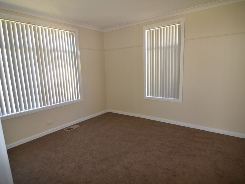 27 Lyon Parade, Wallerawang NSW 2845