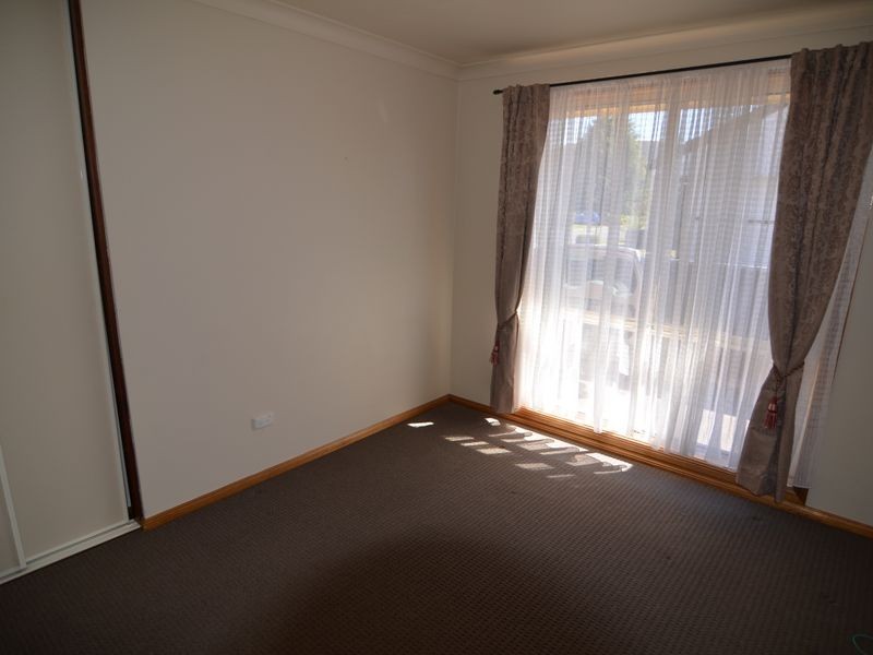 63 Enfield Ave, Lithgow NSW 2790
