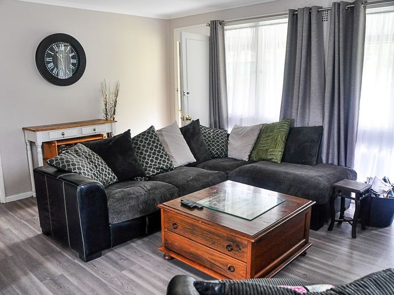 29 Maple Cres, Lithgow NSW 2790