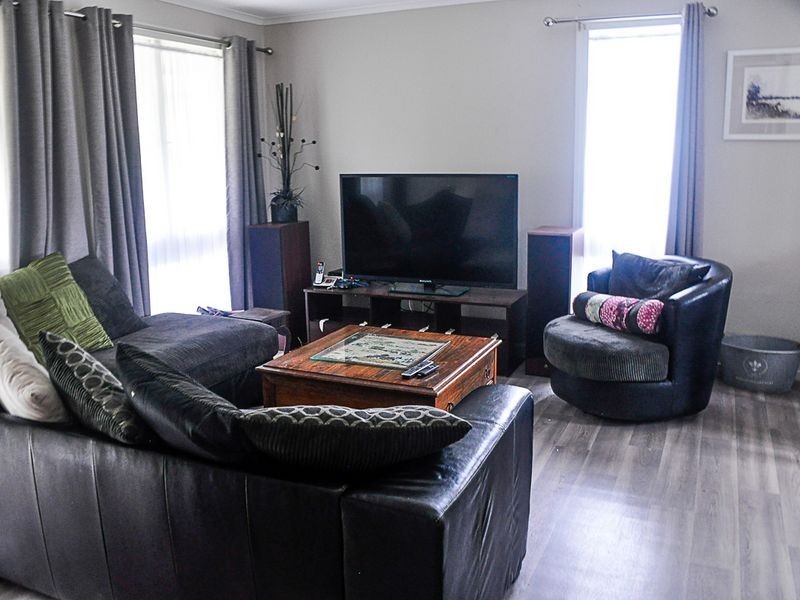 29 Maple Cres, Lithgow NSW 2790