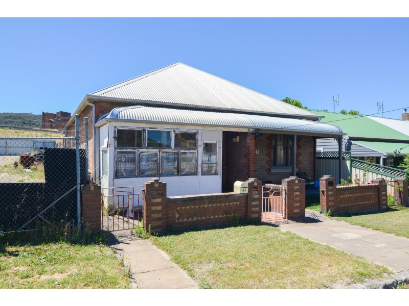 43 Inch Street, Lithgow NSW 2790