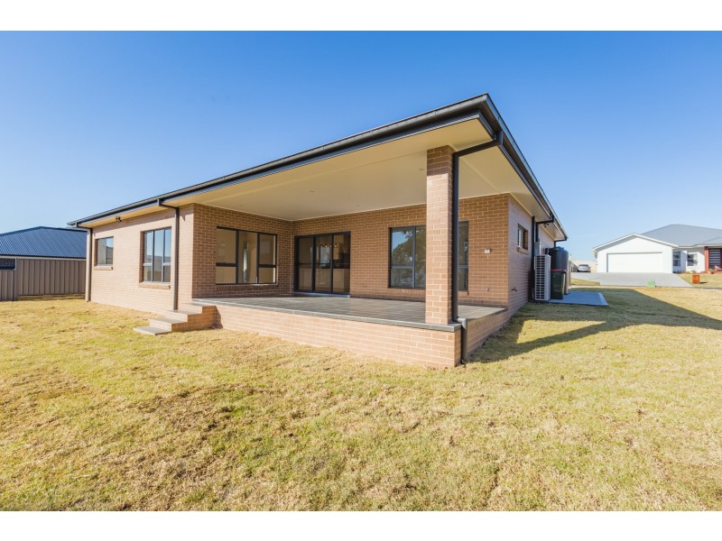 3 Hillcrest Avenue, Lithgow NSW 2790