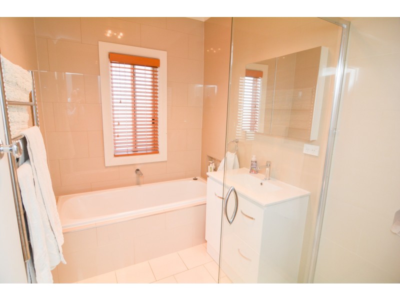 61 Enfield Avenue, Lithgow NSW 2790