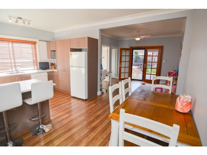 61 Enfield Avenue, Lithgow NSW 2790