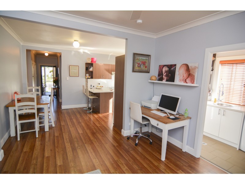 61 Enfield Avenue, Lithgow NSW 2790